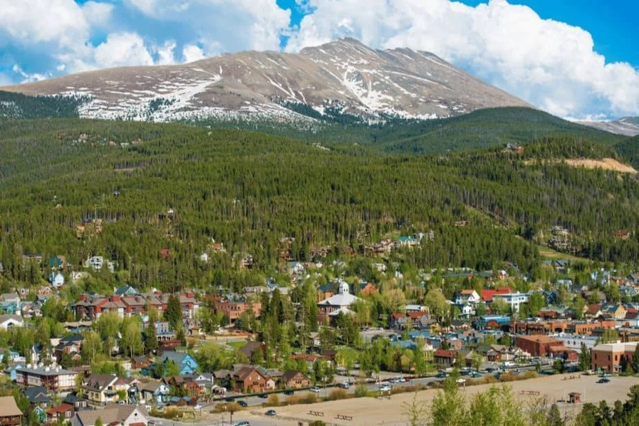 Breckenridge homes and town beneath the mountains